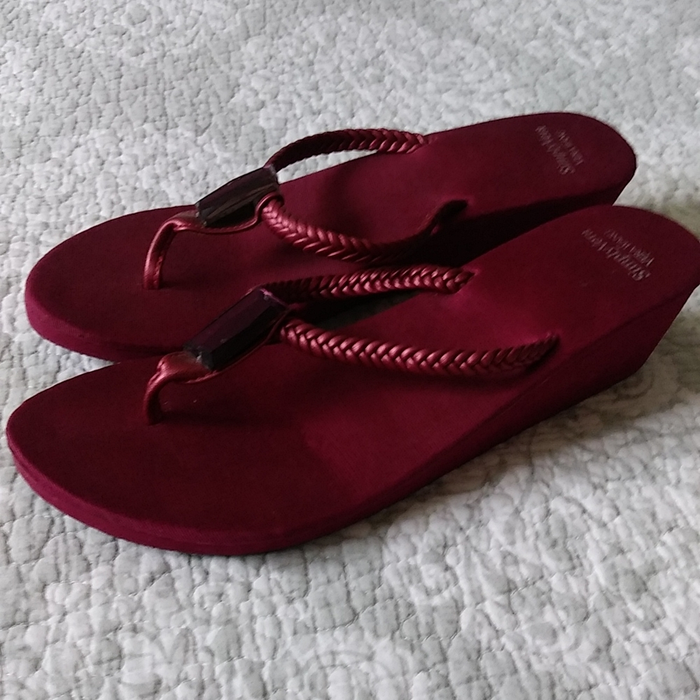Thong sandals